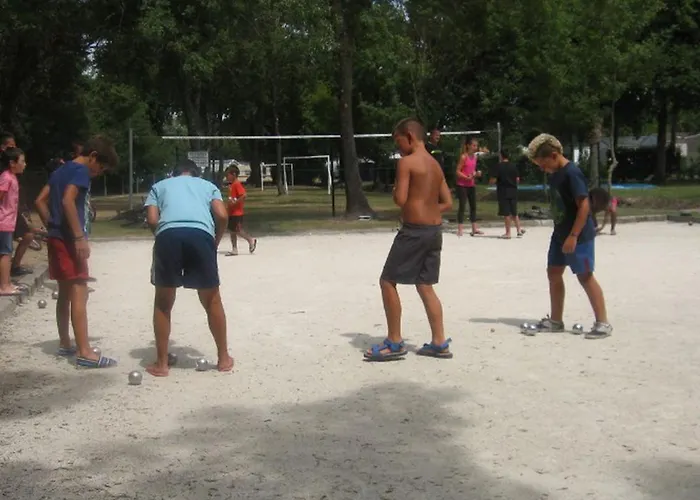 Parque de Campismo Mobil Avec Terrasse Pour 6 Personnes à Dolus-d'oléron - Api-1-52-1441