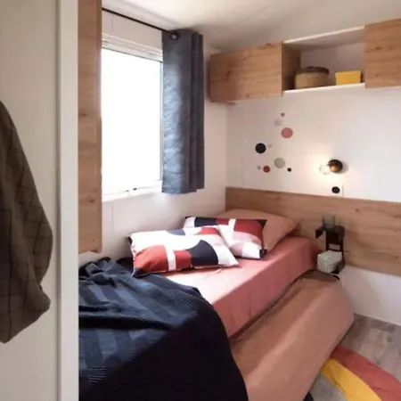 Mobil Avec Terrasse Pour 6 Personnes à Dolus-d'oléron - Api-1-52-1441 * Dolus d'Oléron