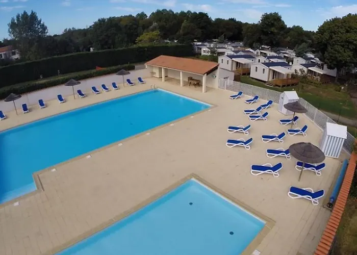 Camping Mobil Avec Terrasse Pour 6 Personnes à Dolus-d'oléron - Api-1-52-1441 Dolus d'Oléron